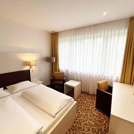 Parkhotel Garden Hotell *